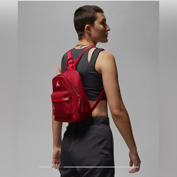 ❤️HP❤️ Jordan Monogram Mini Backpack - Picture 3 of 8